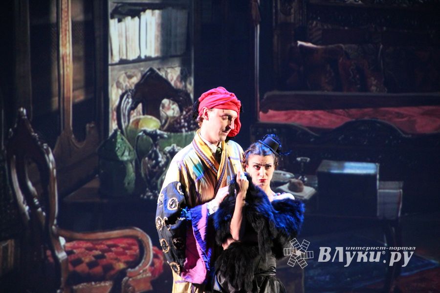 Нестандарт на сцене Великолукского драмтеатра