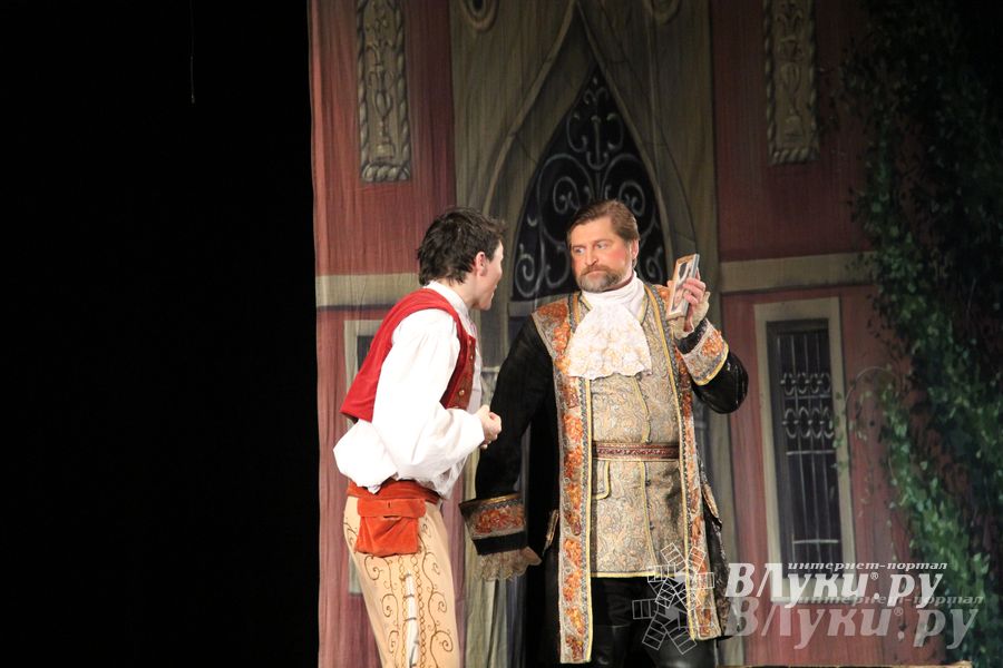 Санкт-Петербургский музыкальный театр представил зрителям мюзикл «Труффальдино из Бергамо» (фото)