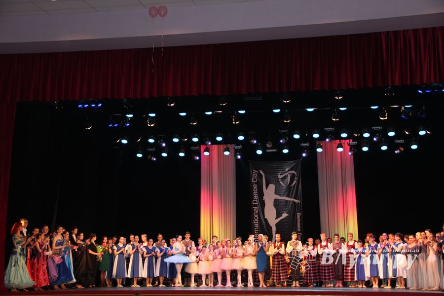 В Великих Луках прошел Фестиваль танца (ФОТО)