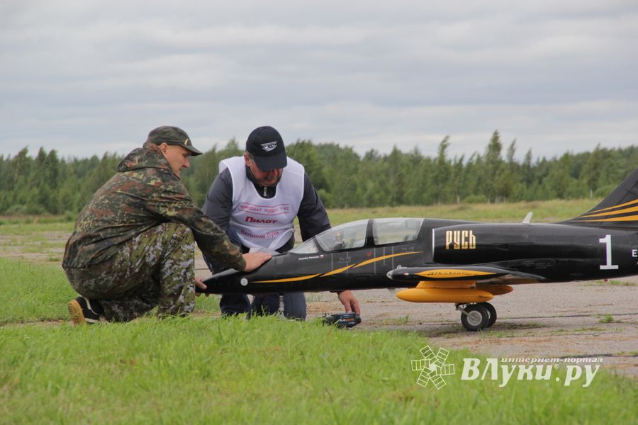 Чемпионат России по авиамодельному спорту в Великих Луках (ФОТО)