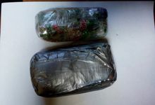 На территорию исправительной колонии в Псковской области пытались перебросить наркотики (фото)