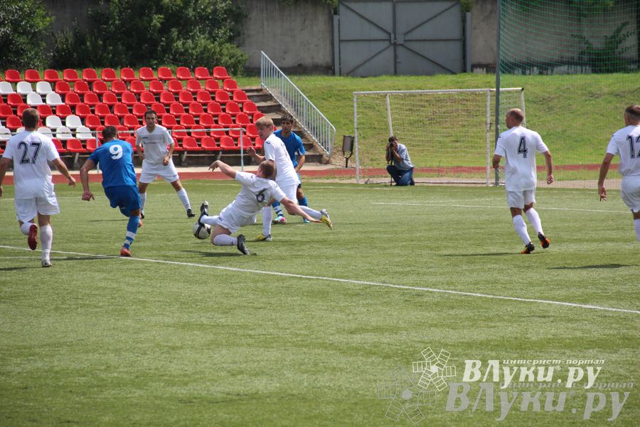 Футбольный матч в рамках Чемпионата Псковской области
