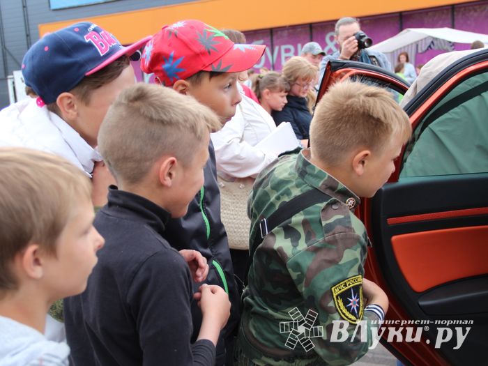 Презентация новой модели LADA Vesta Cross состоялась в Великих Луках (ФОТО)