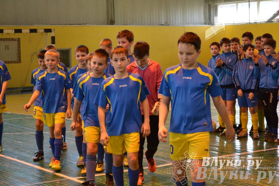 XII Традиционный Международный открытый турнир по мини-футболу среди юношей 2001-2002 г. р.