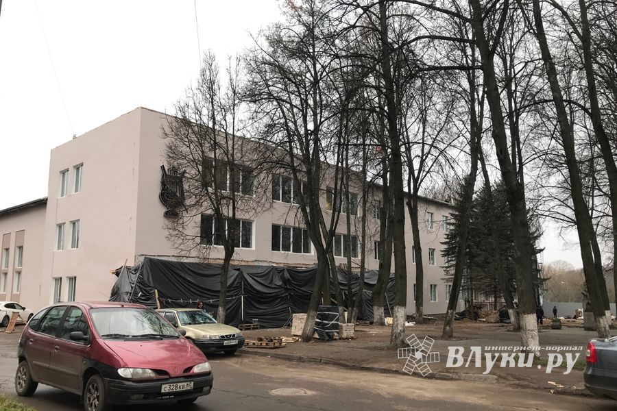 Ремонт великолукской музыкальной школы – в завершающей стадии (ФОТО)