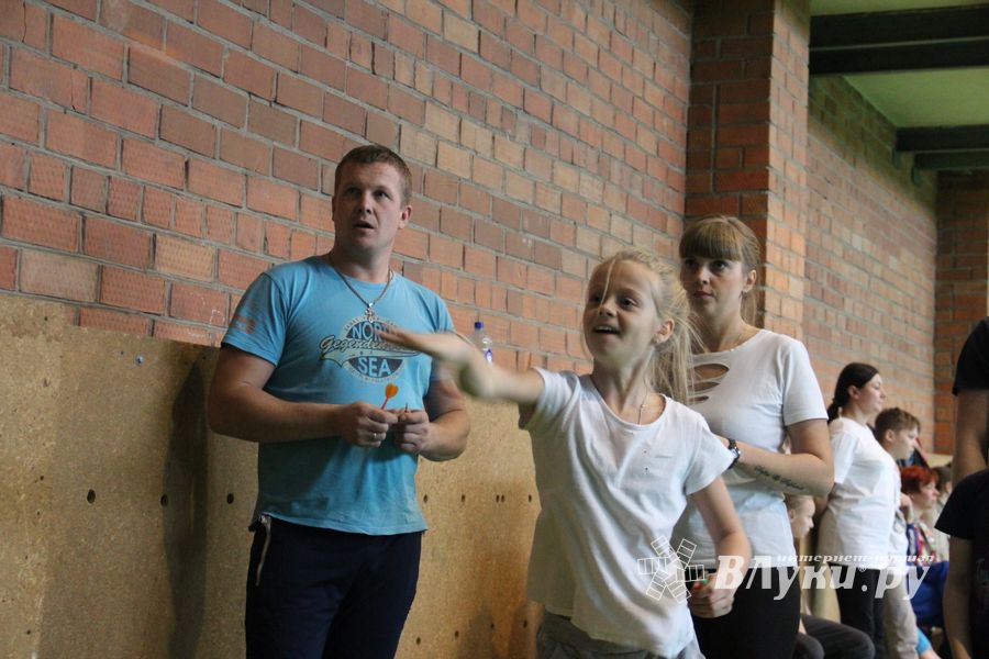 Конкурс «Папа, мама, я - спортивная семья» прошел в Великих Луках (ФОТО)