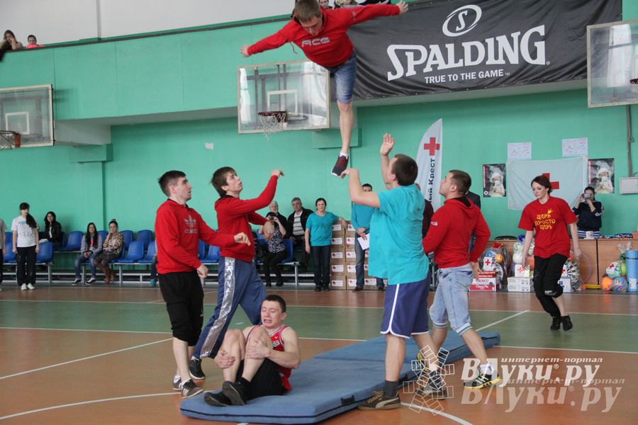 В Великих Луках прошли соревнования на Кубок Красного Креста