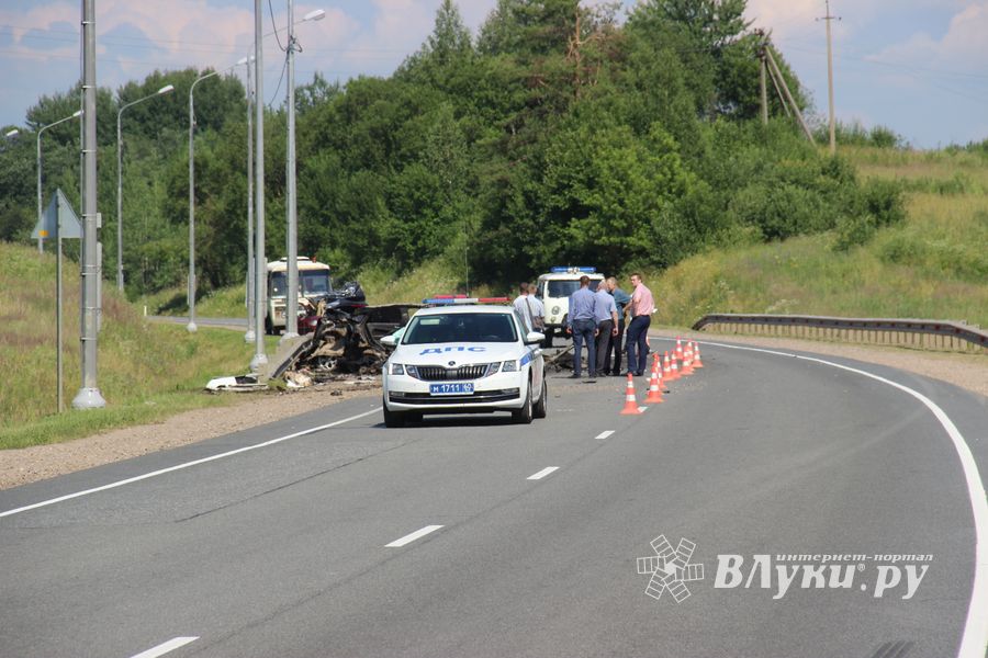 В страшном ДТП под Куньей погибли бабушка, дедушка и внучка (ФОТО)