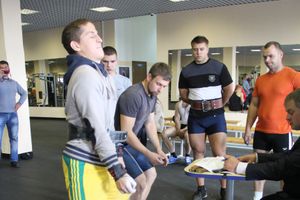 Первенство города по классическому жиму штанги и армлифтинг