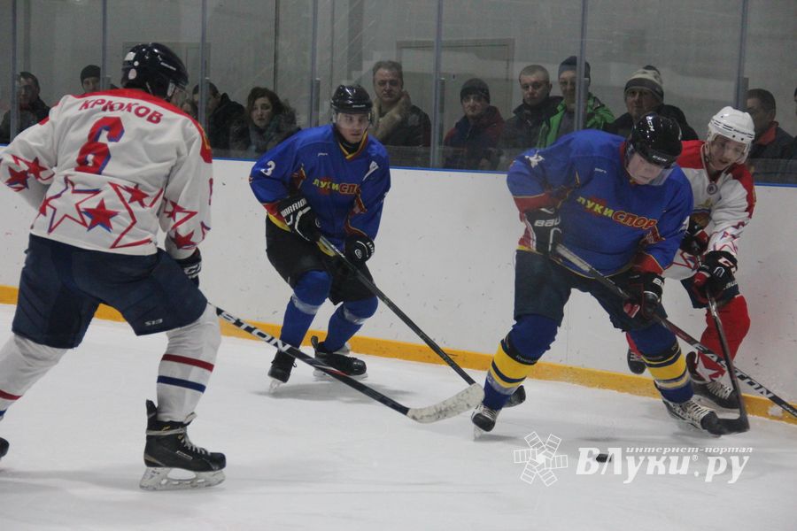 ХК «ЛукиСпорт» обыграл псковскую «Звезду» (ФОТО)