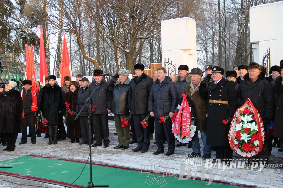 Торжественные мероприятия, посвященные 71-й годовщине освобождения Великих Лук от немецко-фашистских захватчиков (фото)