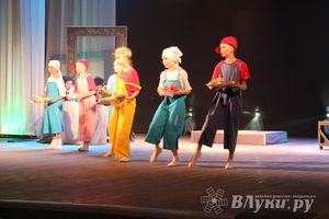 ​В городском ДК им. Ленина состоялась премьера музыкальной сказки «Буратино»
