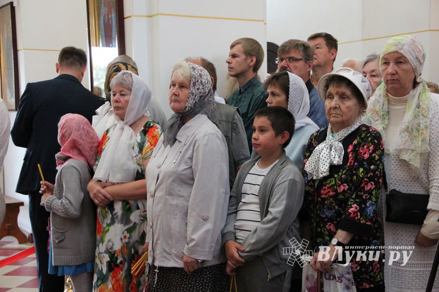 Освящение Храма святителя Тихона, Патриарха Всероссийского, святых Новомучеников и Исповедников Российских (ФОТО)