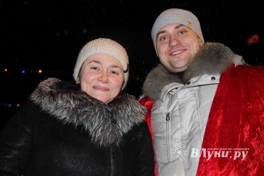 ТК «Первомайский» подарил великолучанам новогоднее волшебство (ФОТО)