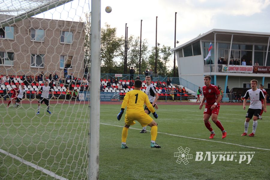 «Луки-Энергия» сыграла вничью в матче 4-го тура (ФОТО)