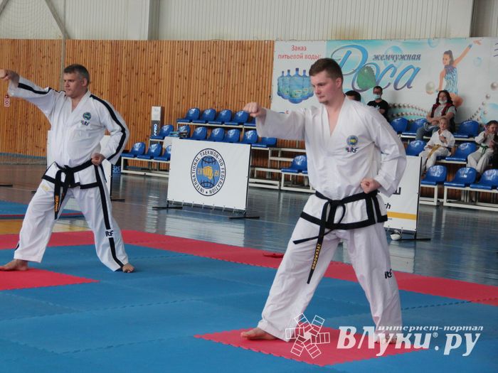 В Великих Луках состоялся Чемпионат и первенство Псковской области по тхэквондо МФТ (ФОТО)