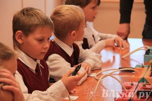 Великолукских лицеистов посвятили в «Маленькие мастера»