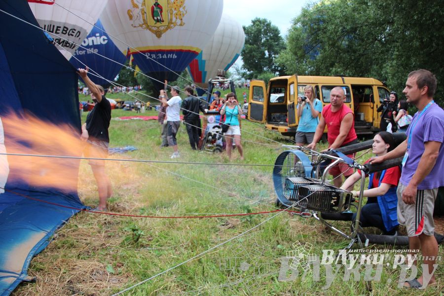 Открытие 18-й Международной встречи воздухоплавателей в Великих Луках