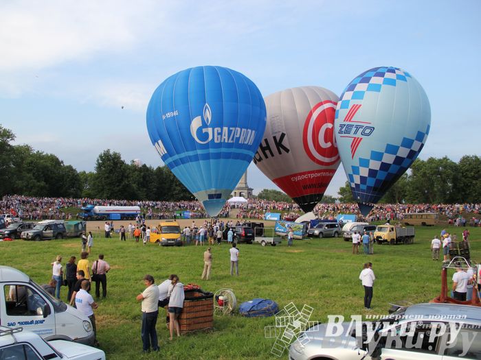Открытие 19-й Международной встречи воздухоплавателей в Великих Луках