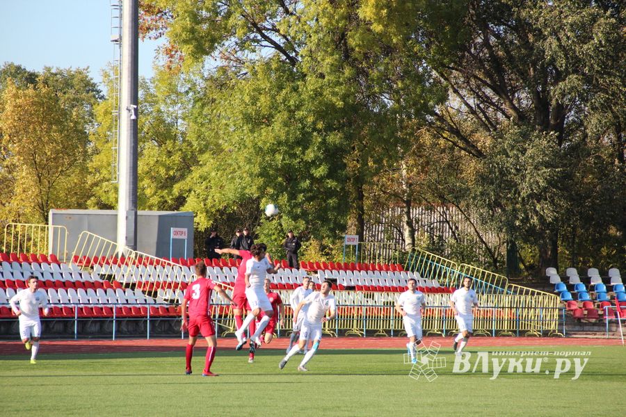 Обидный гол в воротах «Луки-Энергии» (ФОТО)