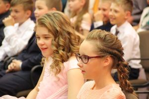 В школе №13 чествовали вчерашних учеников начальной школы (ФОТО)