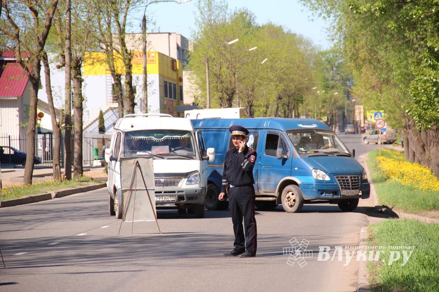 Авария устранена, движение по проспекту Гагарина возобновлено (ФОТО)