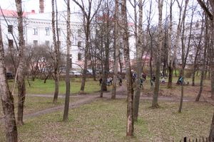 Фотофакт: студенты ПГУПС вышли в понедельник на субботник