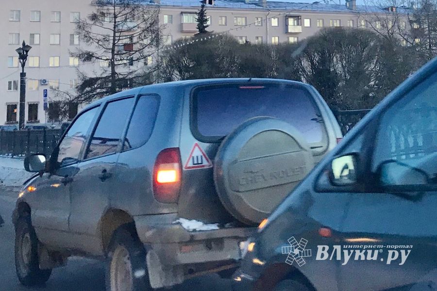 Фотофакт: ДТП на центральном мосту