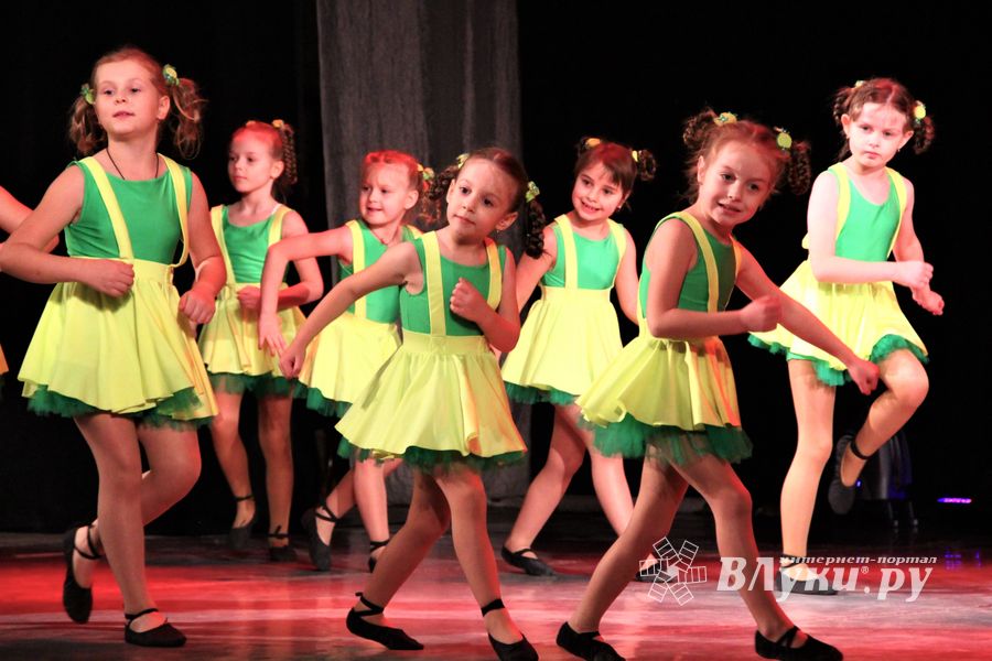 В ГДК им. Ленина прошёл концерт ко Дню матери (ФОТО)