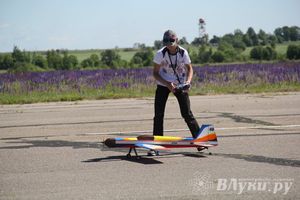 В Великих Луках прошел Фестиваль авиамодельного спорта (фото)