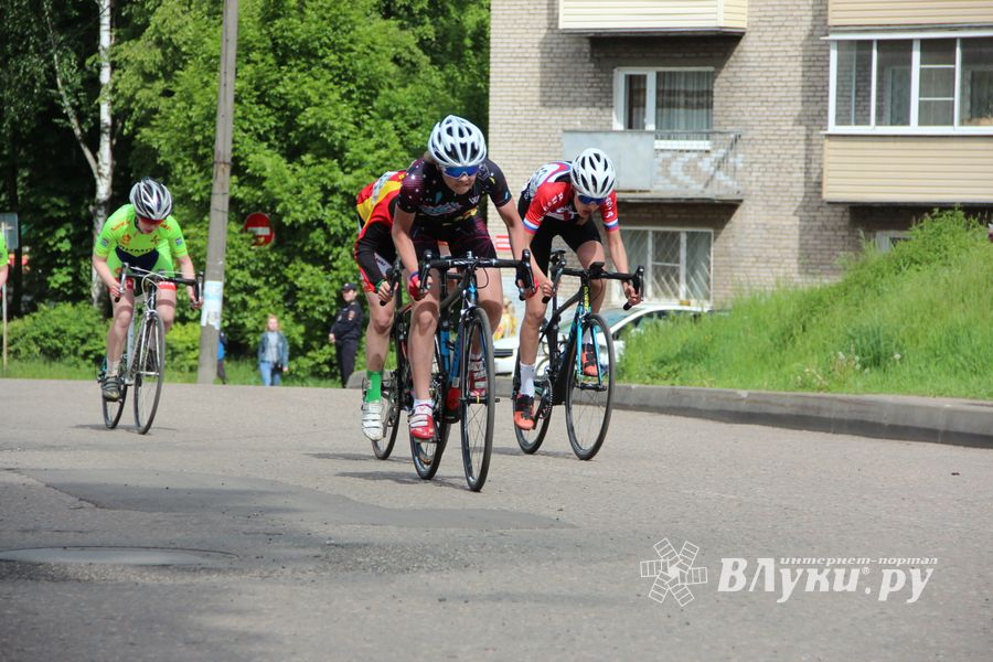 В Великих Луках прошли Всероссийские соревнования по велосипедному спорту (ФОТО)