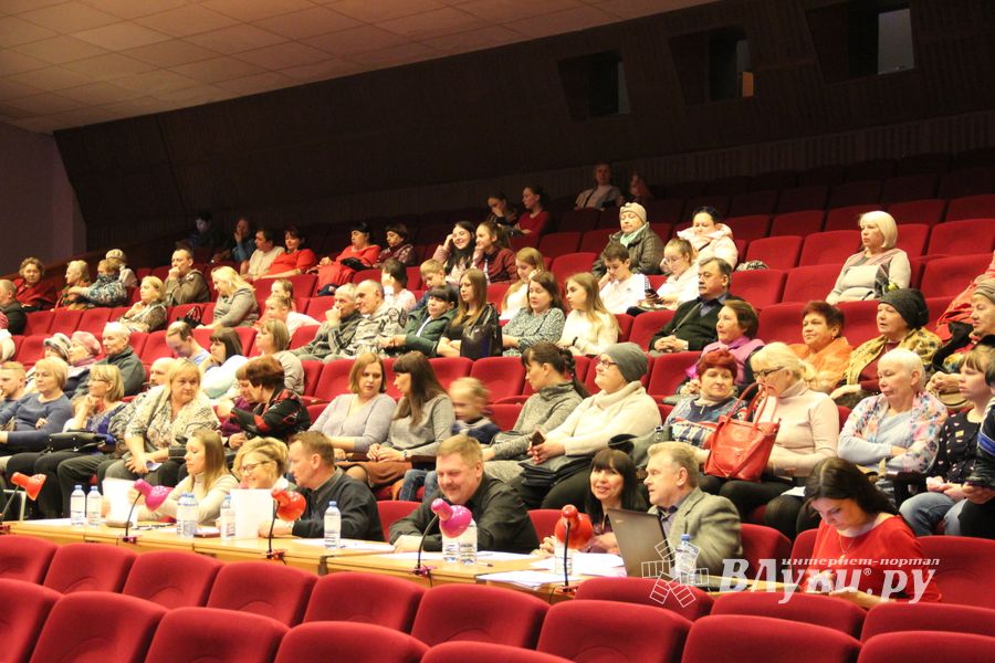 В Великих Луках состоялся финальный концерт медиа проекта «Новые Голоса на Новом Радио» (ФОТО)