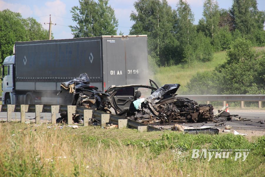 В страшном ДТП под Куньей погибли бабушка, дедушка и внучка (ФОТО)