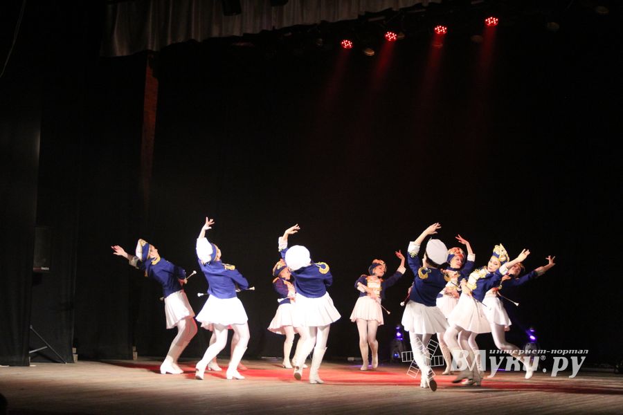 18 мая состоялся юбилейный концерт коллектива мажореток «Золотые погоны» (ФОТО)