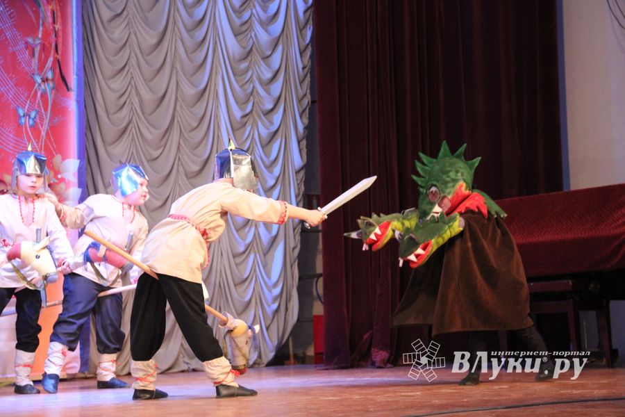 В Великих Луках прошёл «Танцевальный круговорот» для самых юных танцоров (ФОТО)