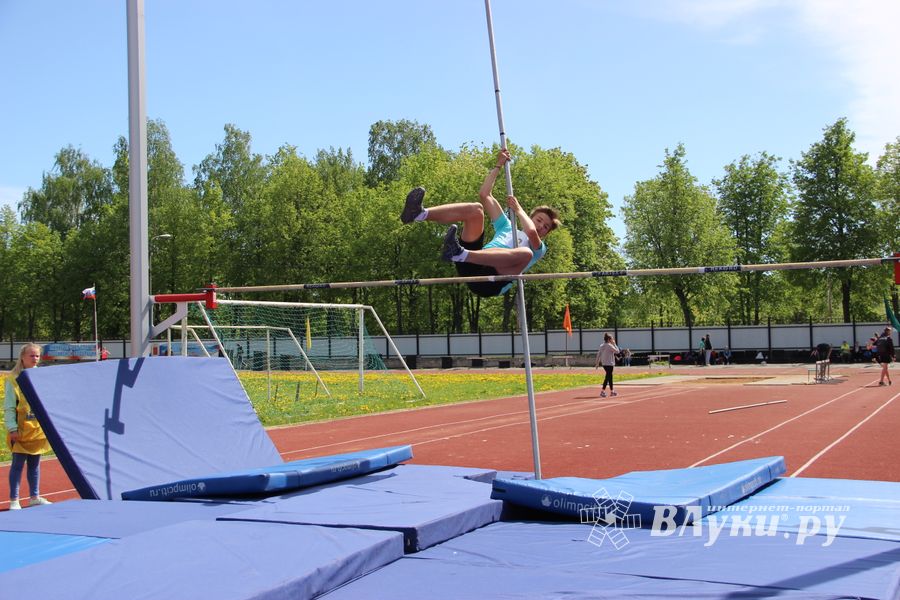 Великие Луки принимают чемпионат области по легкой атлетике (ФОТО)