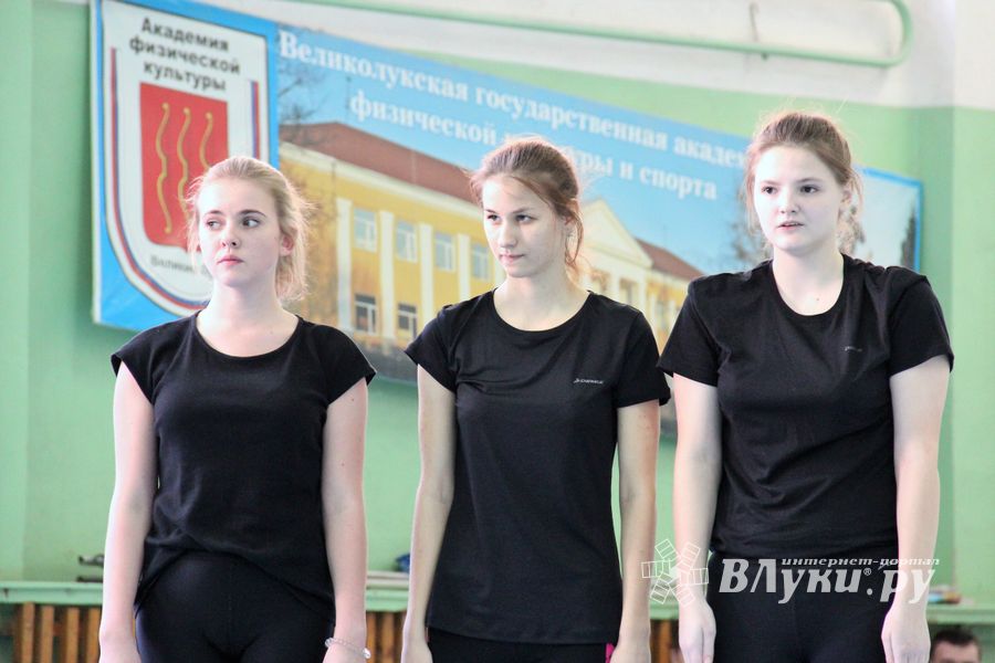 В Великих Луках соревновались студенты, школьников «перенесли» (ФОТО)