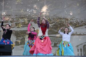 В Великих Луках прошла универсальная осенняя ярмарка (ФОТО)