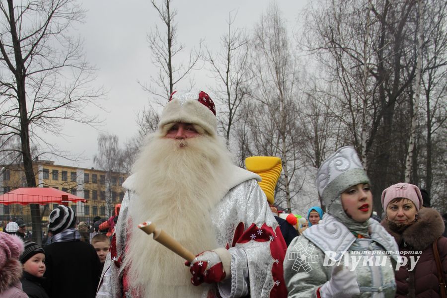 Гуляния широкой великолукской Масленицы