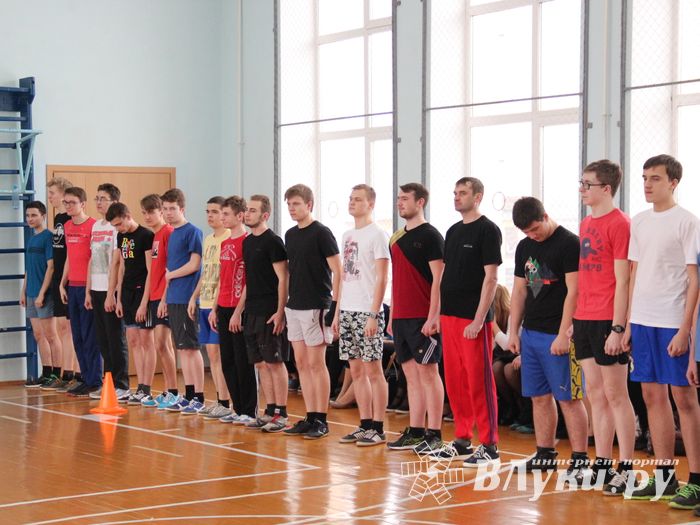 Конкурс «А ну-ка, парни!» прошёл в великолукской гимназии (фото)