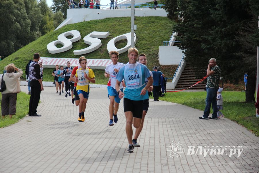 В Великих Луках прошёл «Кросс Нации-2018» (ФОТО)