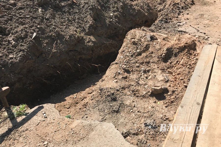 Опасный тротуар на проспекте Гагарина (ФОТО)