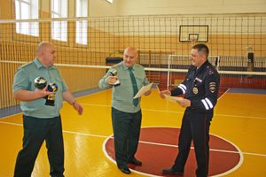В честь Дня образования Себежской таможни и  Дня таможенника Российской Федерации прошел чемпионат по волейболу (фото)