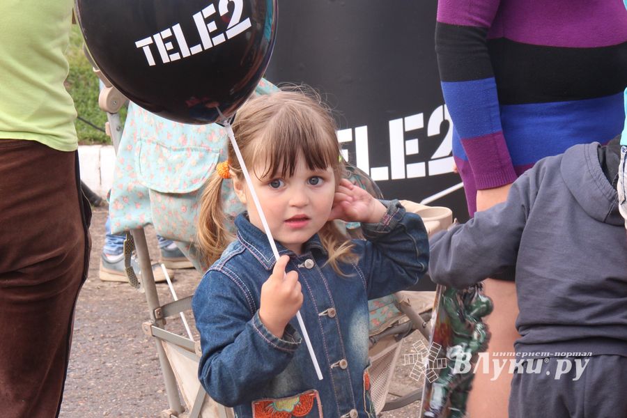 Tele2 поздравила великолучан с Днем рождения любимого города (фото)