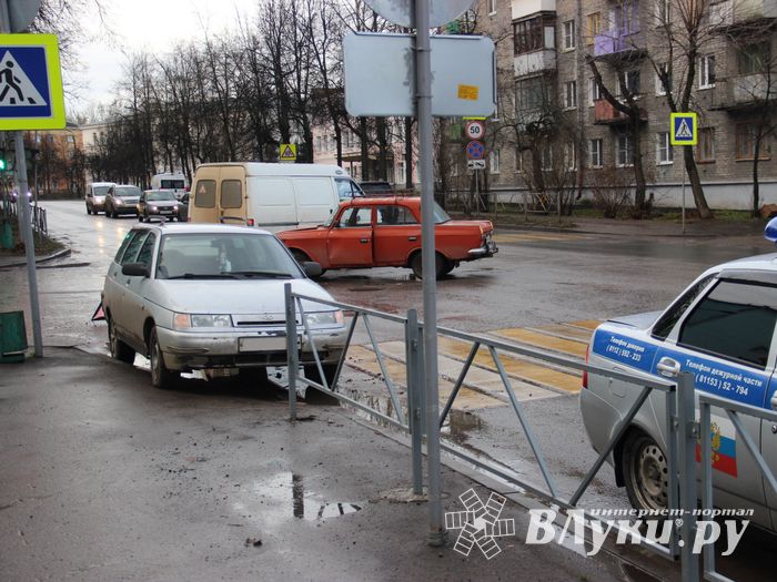 ДТП на перекрёстке Октябрьский-Первомайская (ФОТО)
