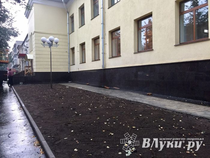 В Великих Луках драмтеатр подготавливают к открытию (ФОТО)