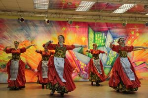 В Великих Луках открылась 8-ая Великолукская универсальная выставка (ФОТО)