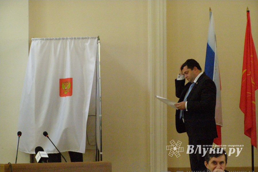 Выбор главы администрации Великих Лук