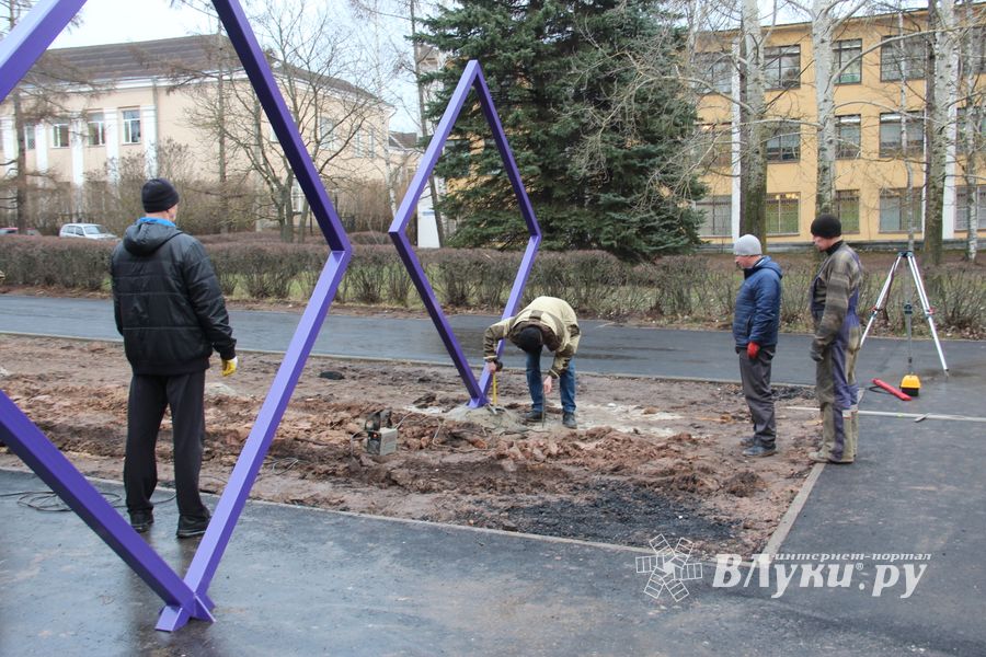 На площади Юбилейной появятся ладошки и ромбы (ФОТО)