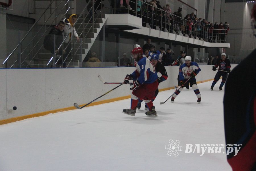 Великолучане уступили красногородцам поездку в Сочи (ФОТО)